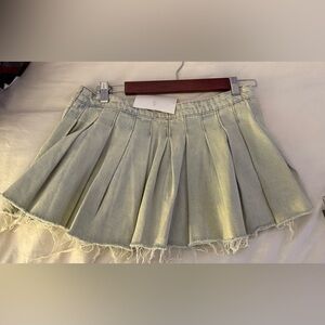 Light washed Pleated Denim Skirt